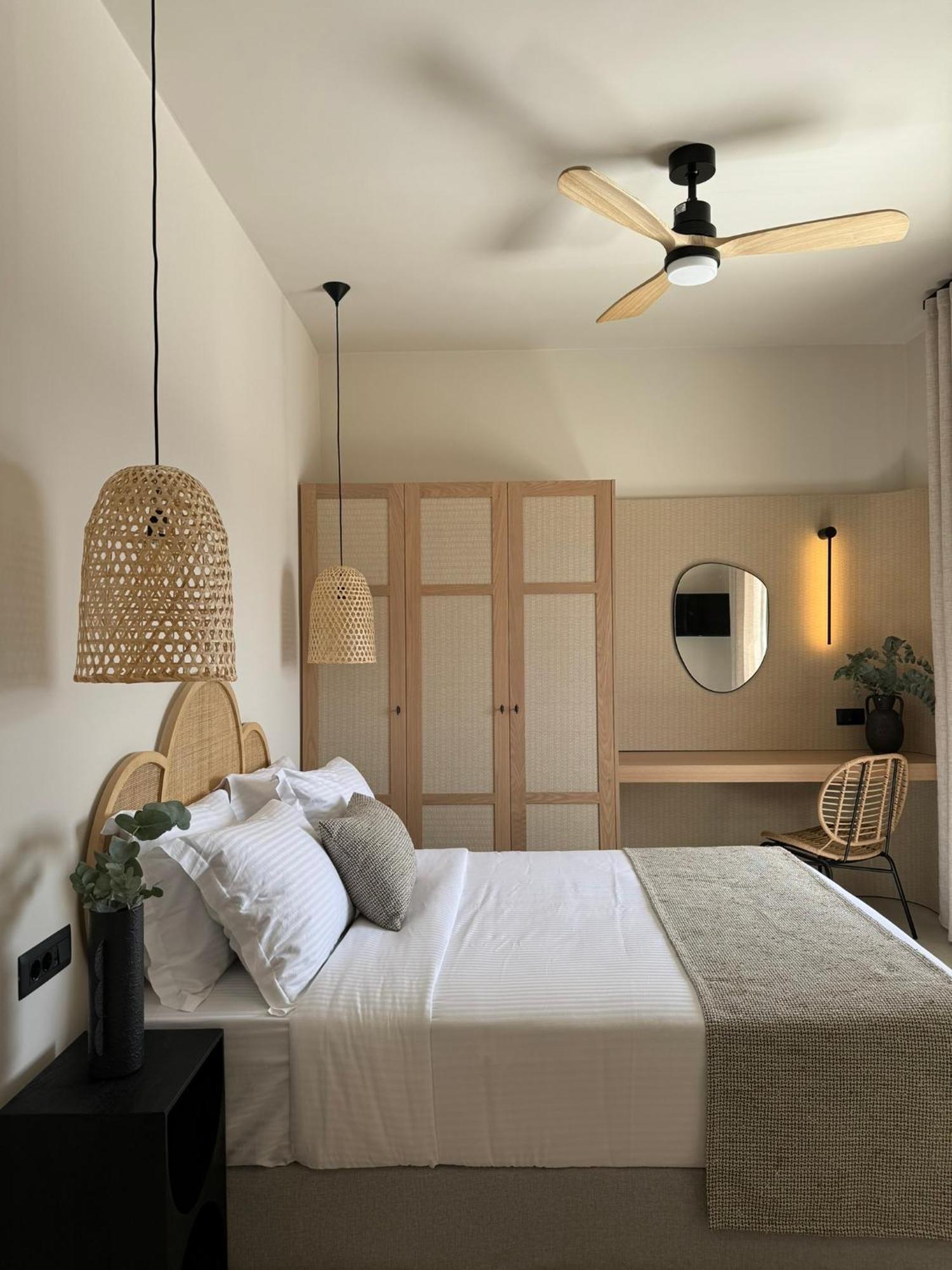 Morfes Luxury Suites By Caldera Houses Firostefani Exterior photo